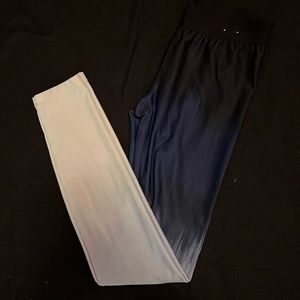 Gap Fit. Size Medium. Ombré blue to white.